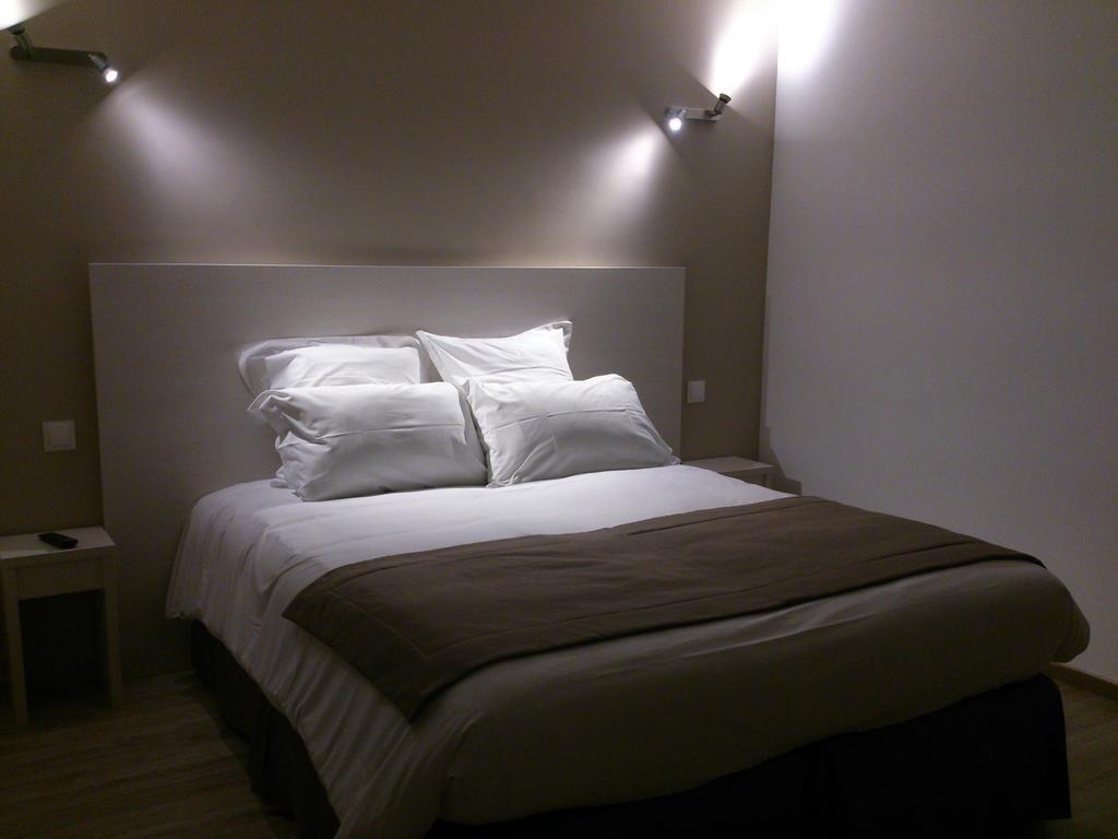 Hotel Les Petits Oreillers Saint-Martin-d'Ardeche Room photo